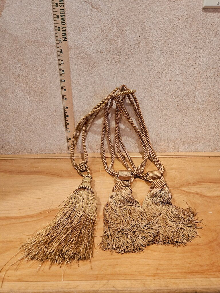 Decorative Curtain Tiebacks with Tassels