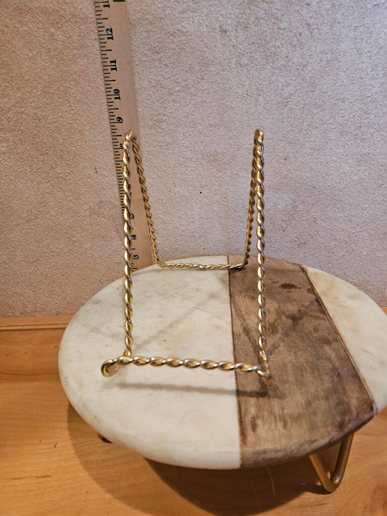 Vintage twisted Gold Wire Metal Slender Plate Stand book holder cookbook Tabletop Display Easel display