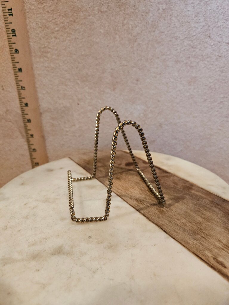 Vintage twisted Gold Wire Metal Plate Stand book holder cookbook display Tabletop Display Easel