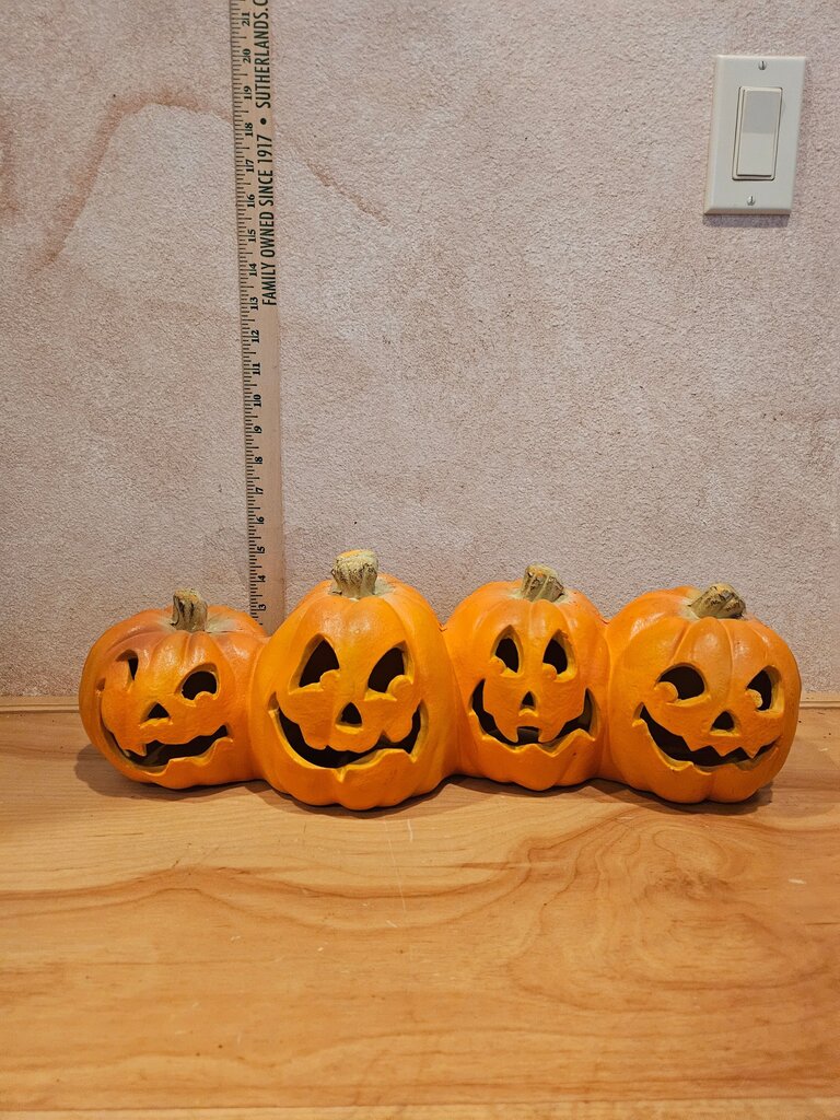 Vintage Trendmasters 4 Horizontal Foam Pumpkin Light Up Jack O Lantern 1995 no bottom with light fixture