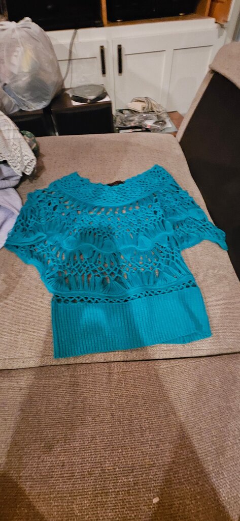 Esmoda Women's Crochet Knit Top