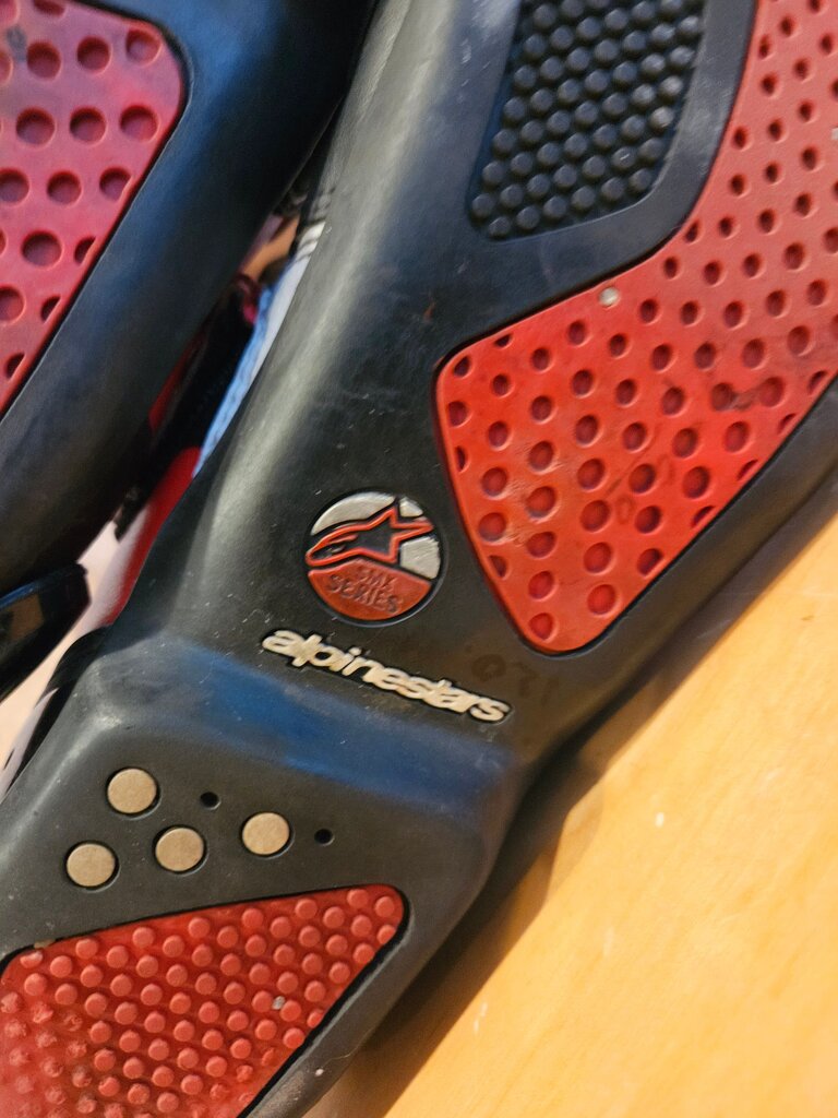 Rare Red black white Alpinestars SMX-5 SMX Series Mens Motorcycle Boots US Shoe Size 9 Euro 43 Racing Motorcycle Boots