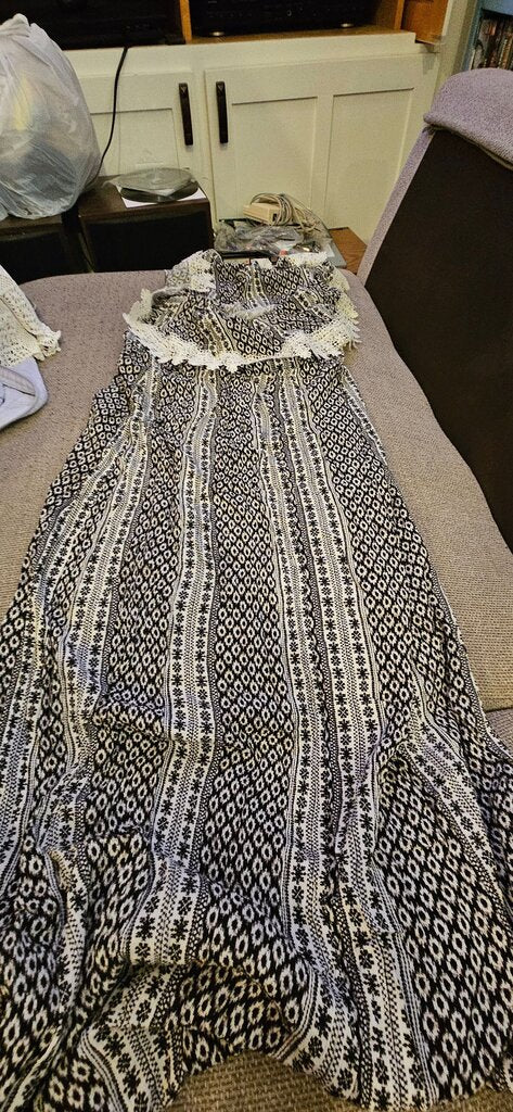 R2D Women's Black and White Patterned Dress