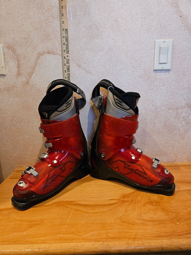 Ski Boots Nordica Beast Thermo Custom Fit Red Performance Snow US Made in Italy Nordica Beast 10 Ski Boots Size Mondo 27 27.5 315mm Adult Snow Ski Boots Comfort