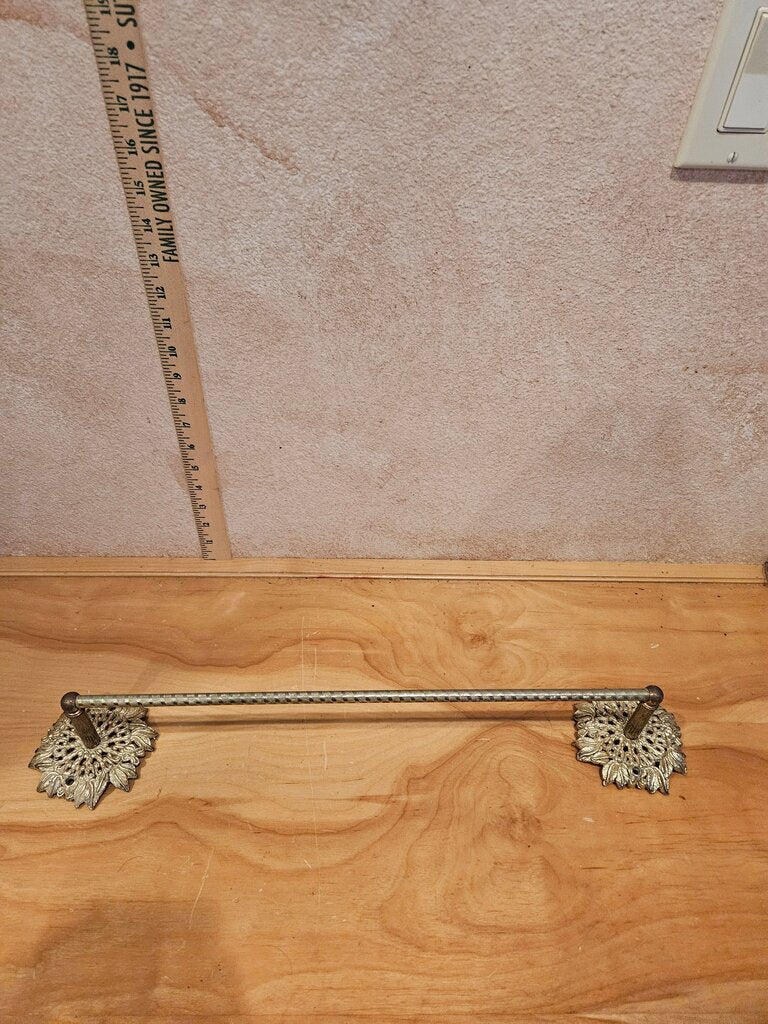 Vintage Rare MCM Gilded Brass Ornate Towel Holder w Floral Gilt Wall Mount Motif Design Hollywood Regency