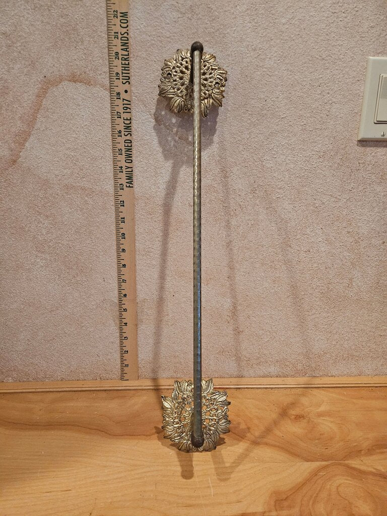 Vintage Rare MCM Gilded Brass Ornate Towel Holder w Floral Gilt Wall Mount Motif Design Hollywood Regency