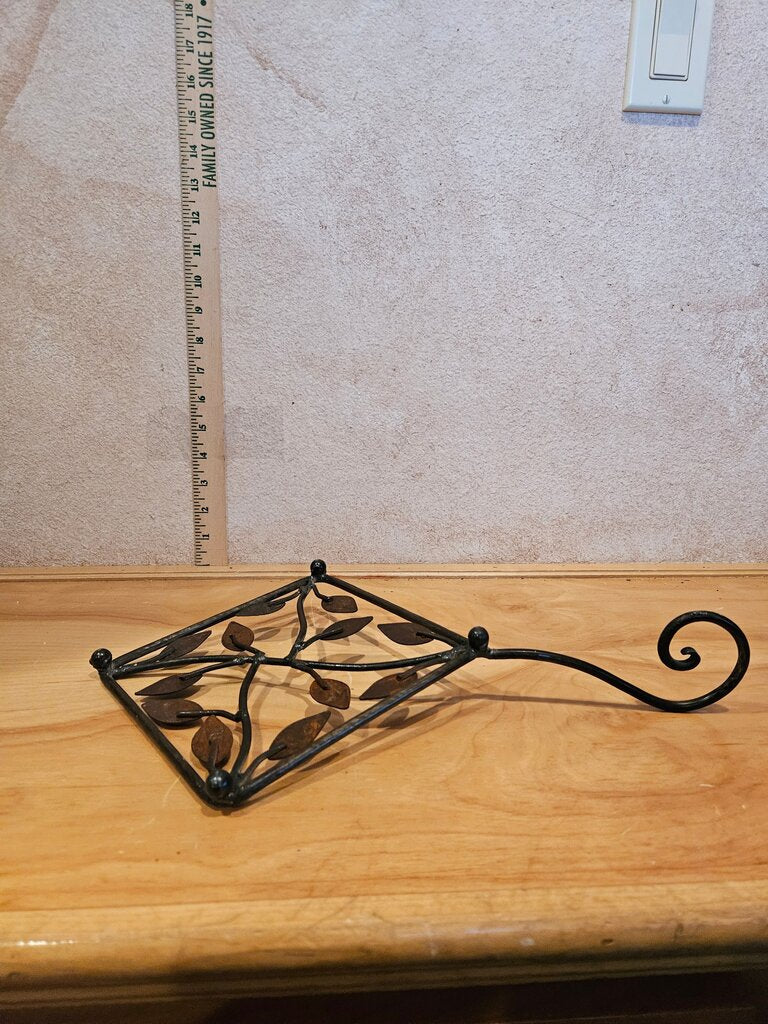 Decorative Iron Leaf Design Wall, Table Decor, trivet scroll Design