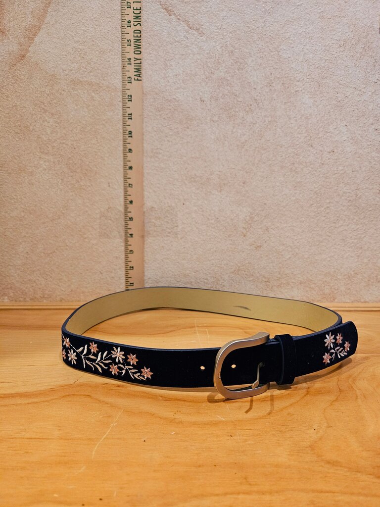 Floral Embroidered Black Belt