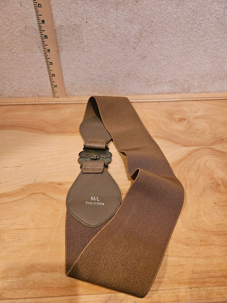 Brown Fashion Belt with Decorative Buckle