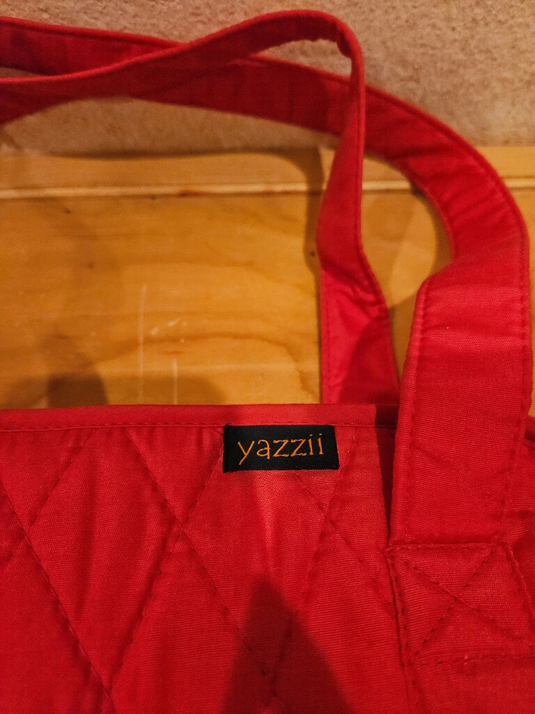 Yazzii Quilted Red Organizer Bag