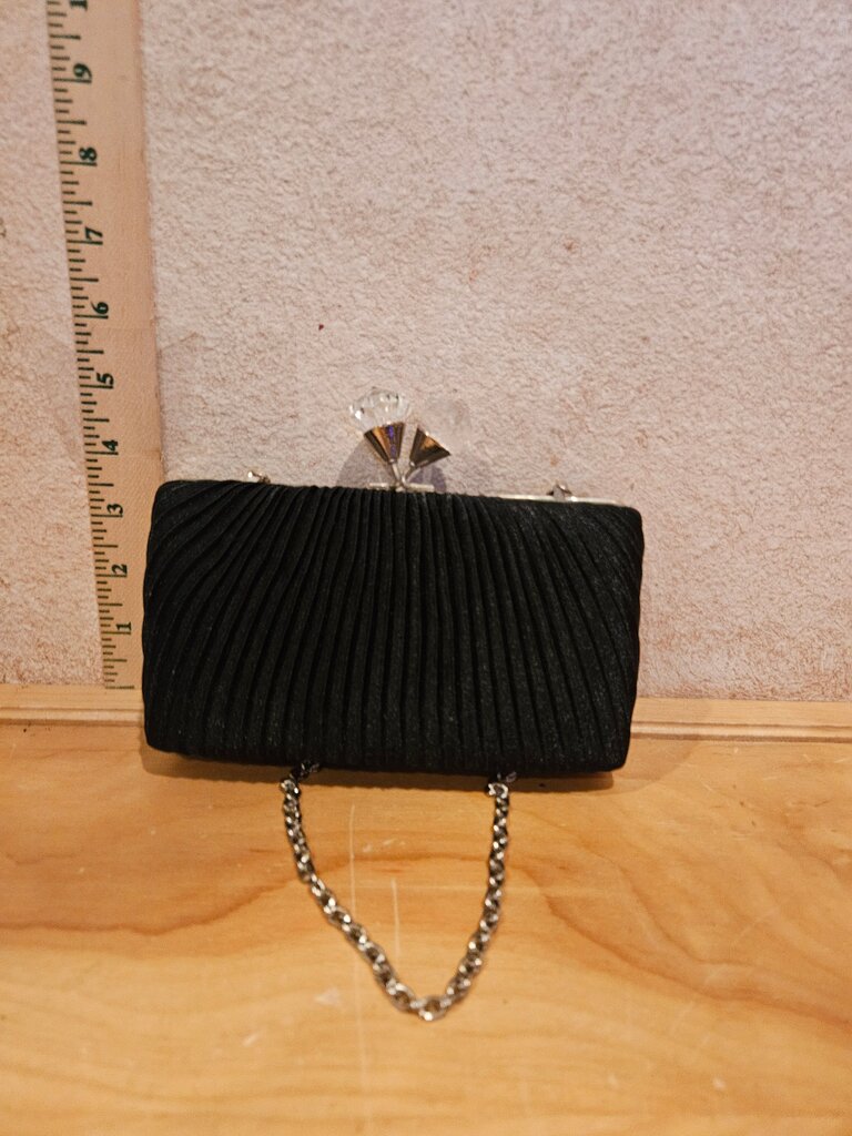 Elegant Black Pleated Evening Clutch