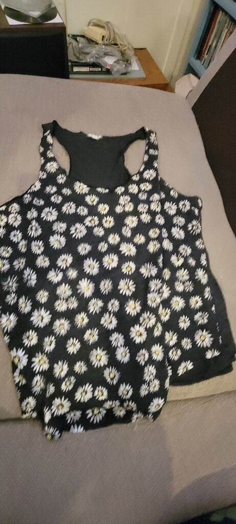 Daisy Print Tank Top