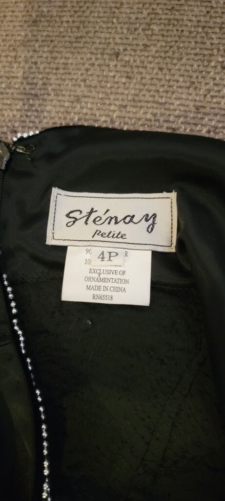 Sténay Petite Black Dress with Beaded Embellishment