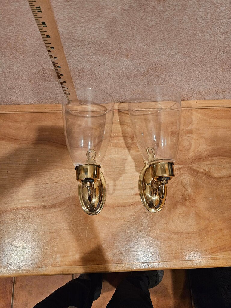Vintage pair of Brass Gold Colonial Antique Style wall mounted Chandeliers, Sconces w Glass Shade