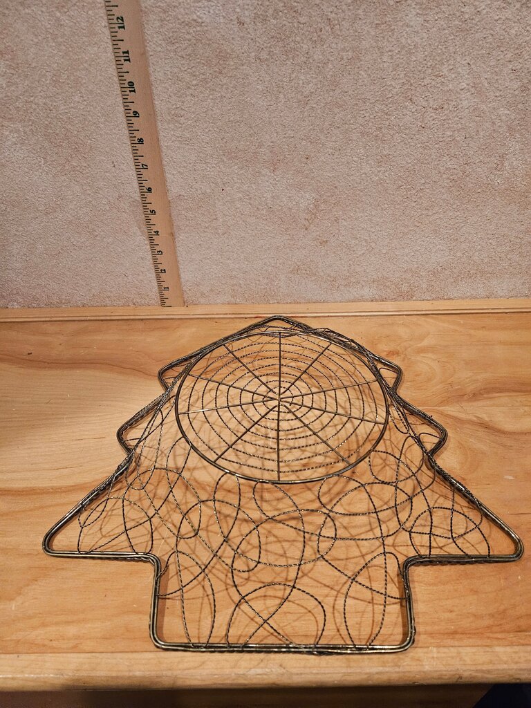 Gold Tone Metal Wire Christmas Tree Shaped Basket Decorative Wire Basket