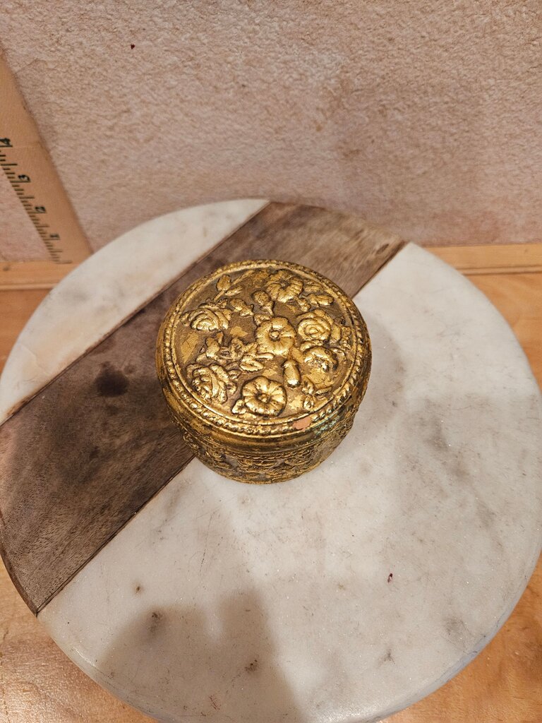 Vintage Hollywood Regency Style Gilt Golden Floral Trinket dish, jewelry Box, vanity display Knick knack holder