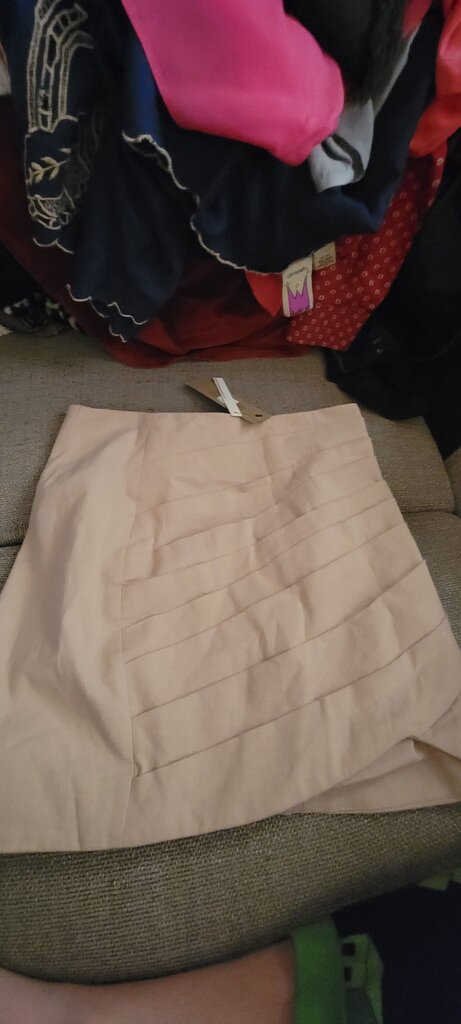DO+BE Women's Pleated Skirt