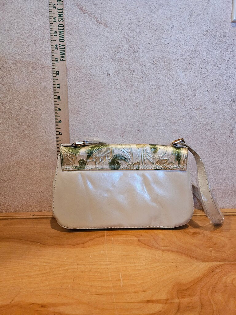 Vintage New w tag Old stock Green gilt gold & Pearl Monzo & Franco Ollie Tooled Leather Clutch