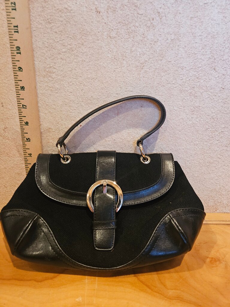 Stylish Black Shoulder Silver & large Belt Buckle Accents Handbag Clean Inside