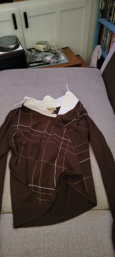Notations Women's Brown Sweater with White Collar