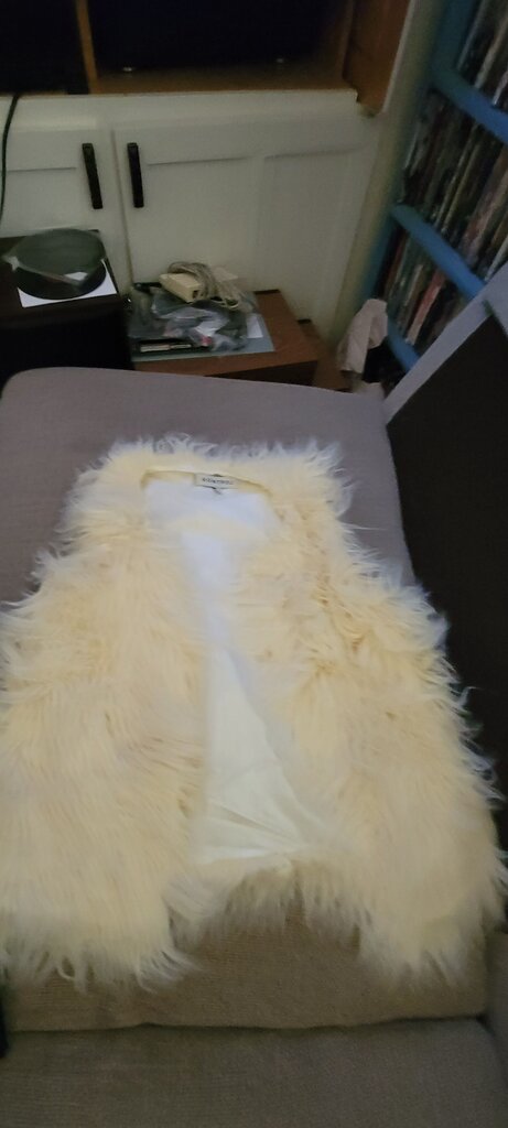 KONTROL Short Faux Fur Vest