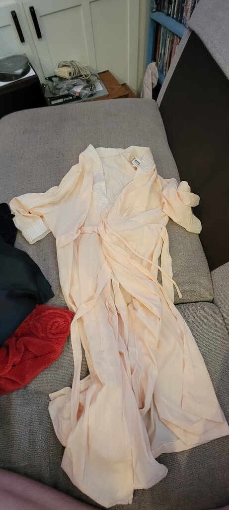 Montgomery Ward Women’s Light Pink Robe