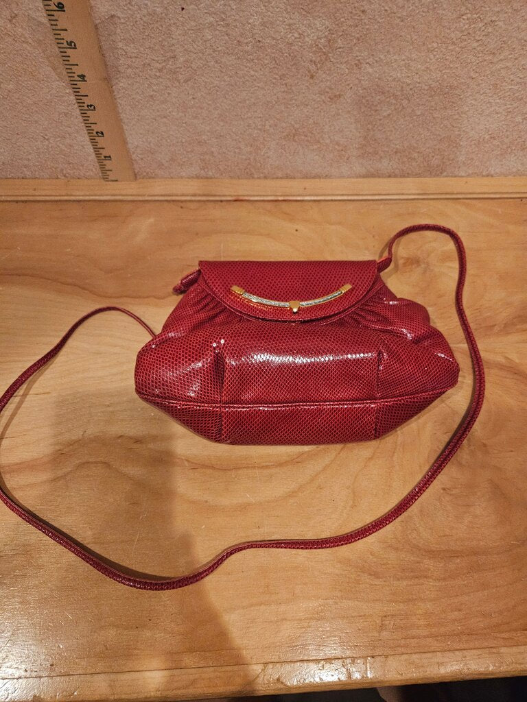 Vintage Finesse La Model red small clutch/crossbody bagRed Handbag with Gold Accents