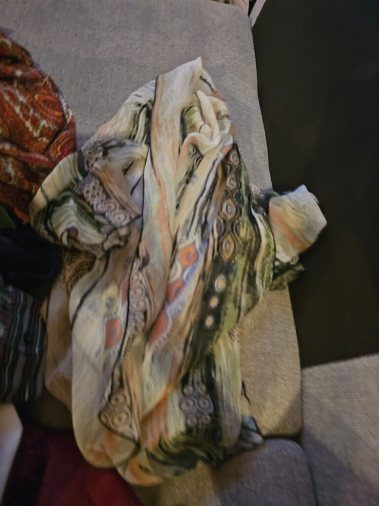 Nicola Women’s Scarf