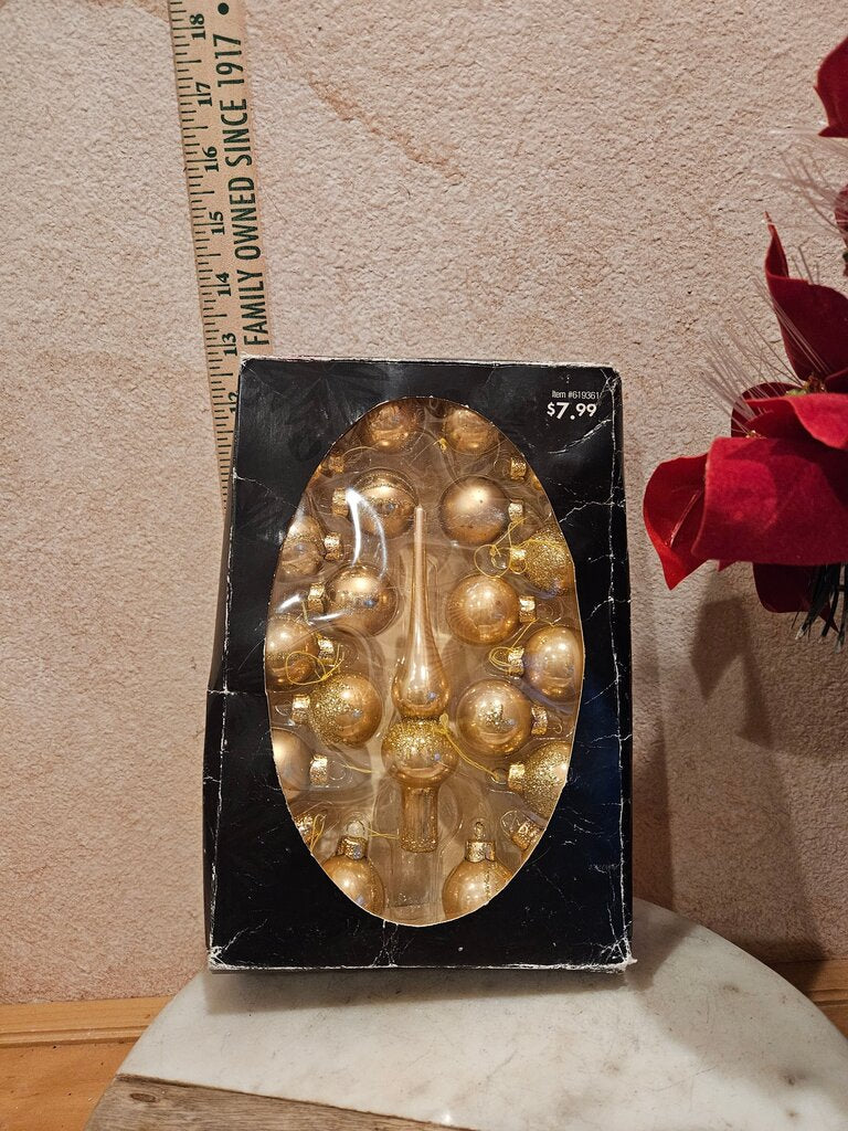 Vintage Gold Christmas Ornament Set