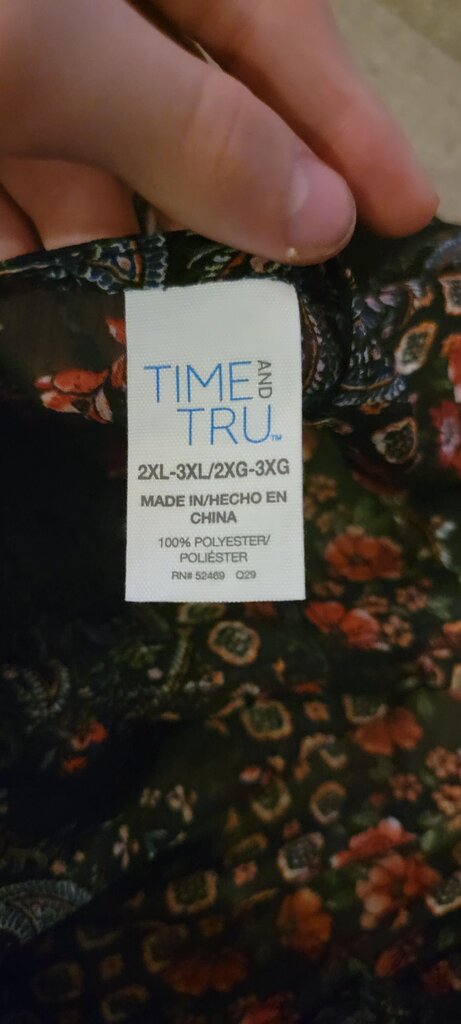Time and Tru Paisley Dark, Bold Gothic Print Blouse 2xl