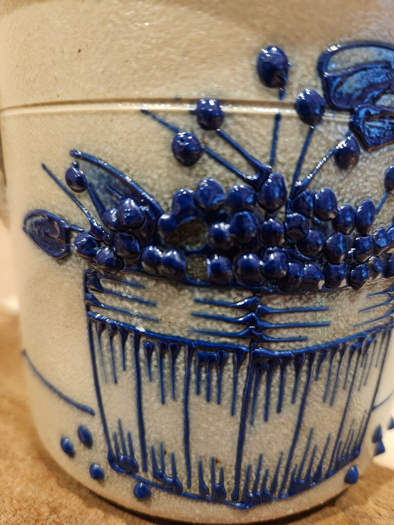 Salmon Falls Stoneware Salt Glazed Pottery Blueberry Basket Crock 1993