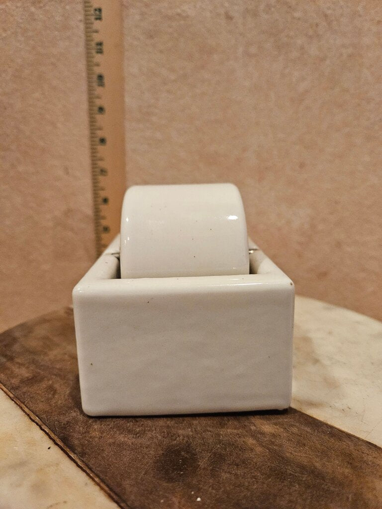 Vintage Sengbusch Ideal Junior Stamp Moistener Wetter White Porcelain 2 x 2.5 in Paperweight