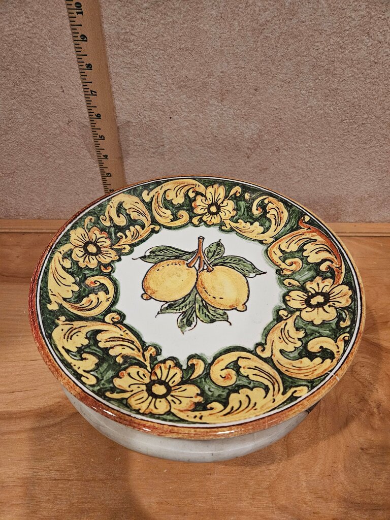 Porcelain Dinner Plates, Ceramiche Italia Hand Made in Italy, w Lemon Design