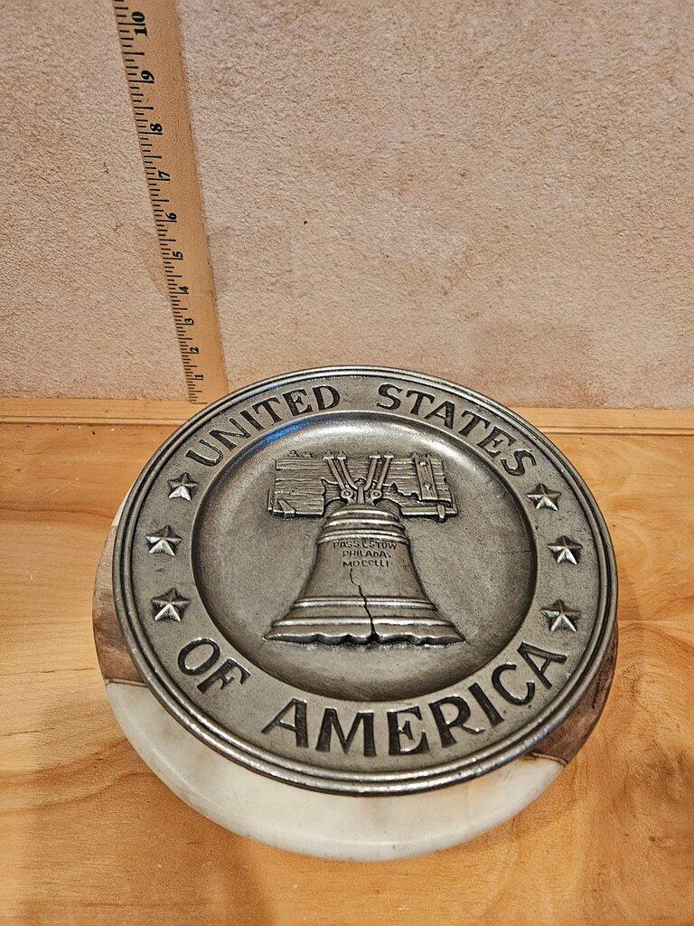 Sexton 1972 Pewter 9" Plate Liberty Bell United States of America wall hanging plate