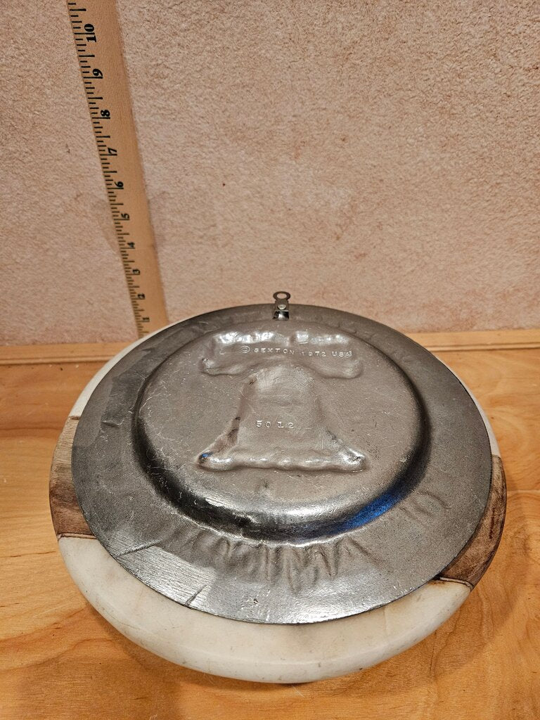 Sexton 1972 Pewter 9" Plate Liberty Bell United States of America wall hanging plate