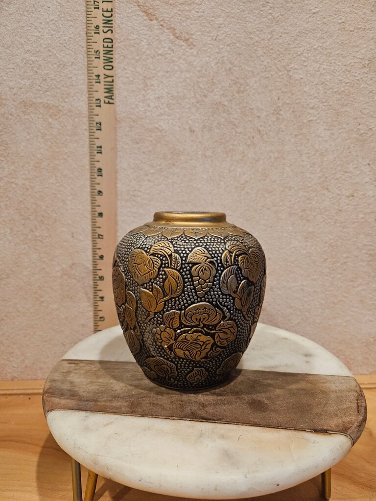 Unique Vintage Embossed Engraved Ornate Design Floral Pattern Japanese Vase bronze & Gold color