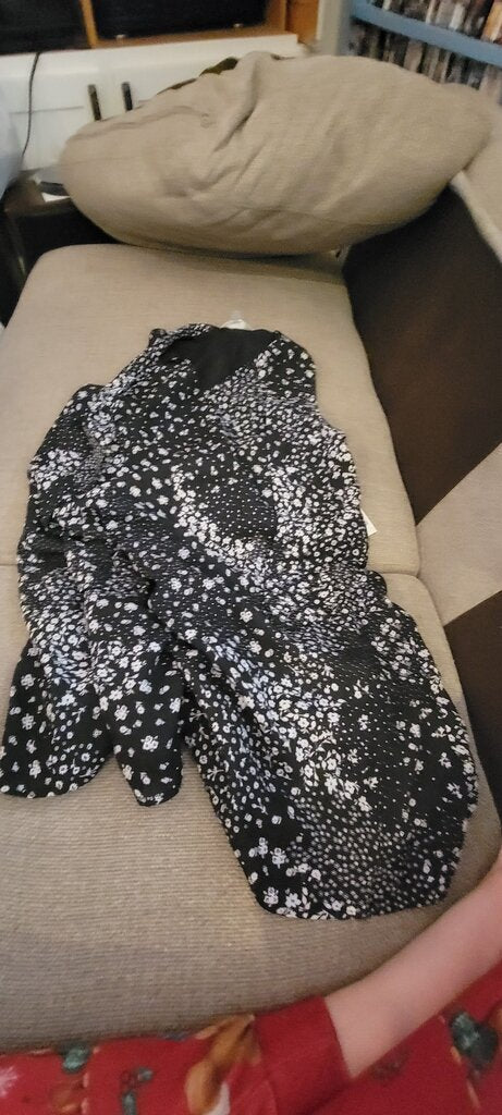 Decree Women's Black Floral Top
