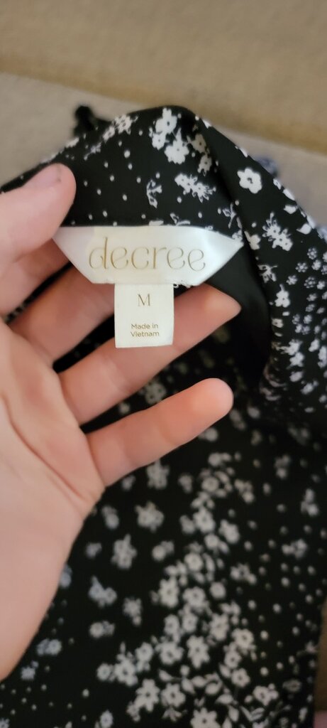 Decree Women's Black Floral Top