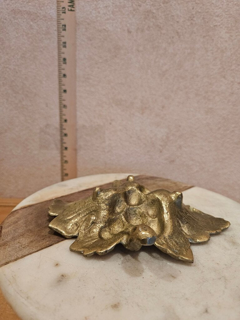 Brass Leaf Dish w Grapevine Detail Solid Brass Trinket Tray Decorative Catchall Mid Century Brass Deco Entryway vanity barware