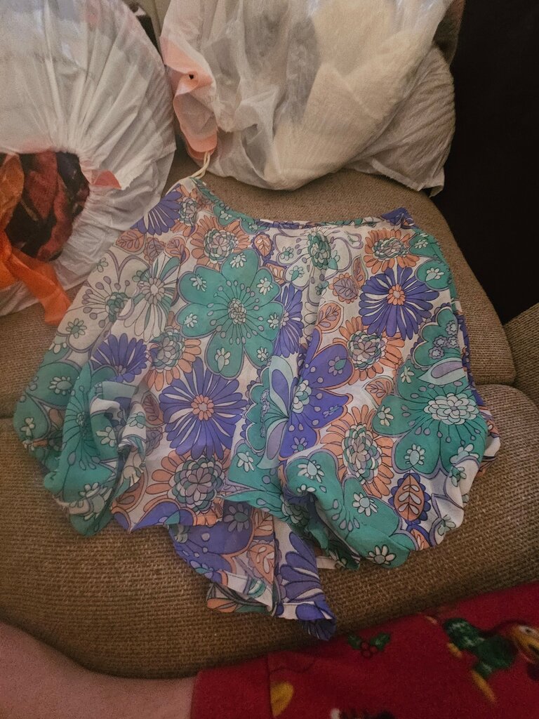 Pony Tails Floral Print Blouse