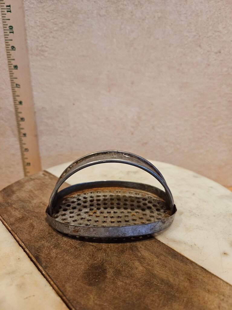 Vintage Metal Oval Grater: Rustic Farmhouse Kitchen Zester Metal Meat Tenderizer/Farmhouse Kitchen Meat Tenderizer/Collectible Vintage Tools and Gadgets/Shabby Chic