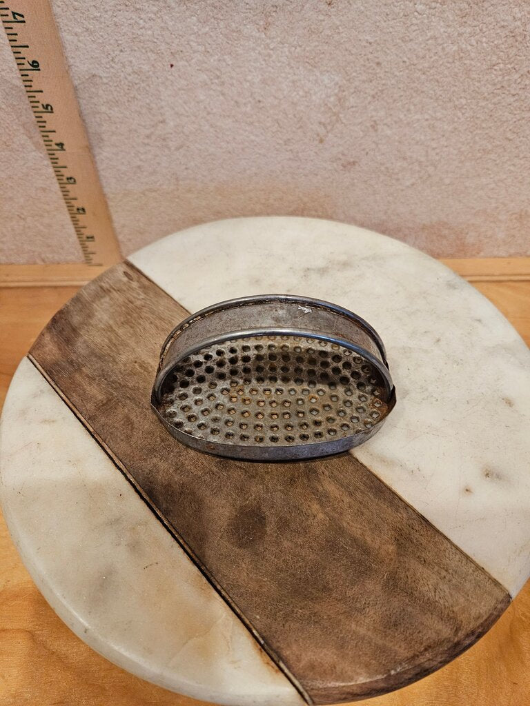 Vintage Metal Oval Grater: Rustic Farmhouse Kitchen Zester Metal Meat Tenderizer/Farmhouse Kitchen Meat Tenderizer/Collectible Vintage Tools and Gadgets/Shabby Chic