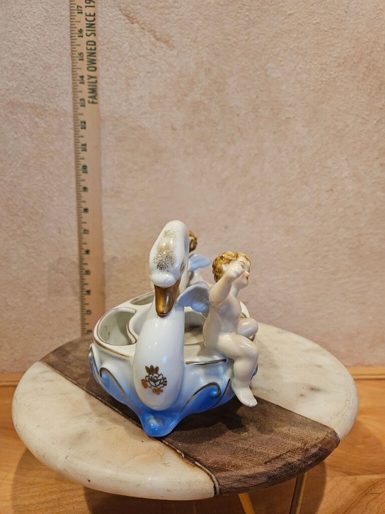 Rare hard to find Vintage Acagco As Is broken finger, wing etc Swan flower frog sm plant Planter w Cherubs & swan