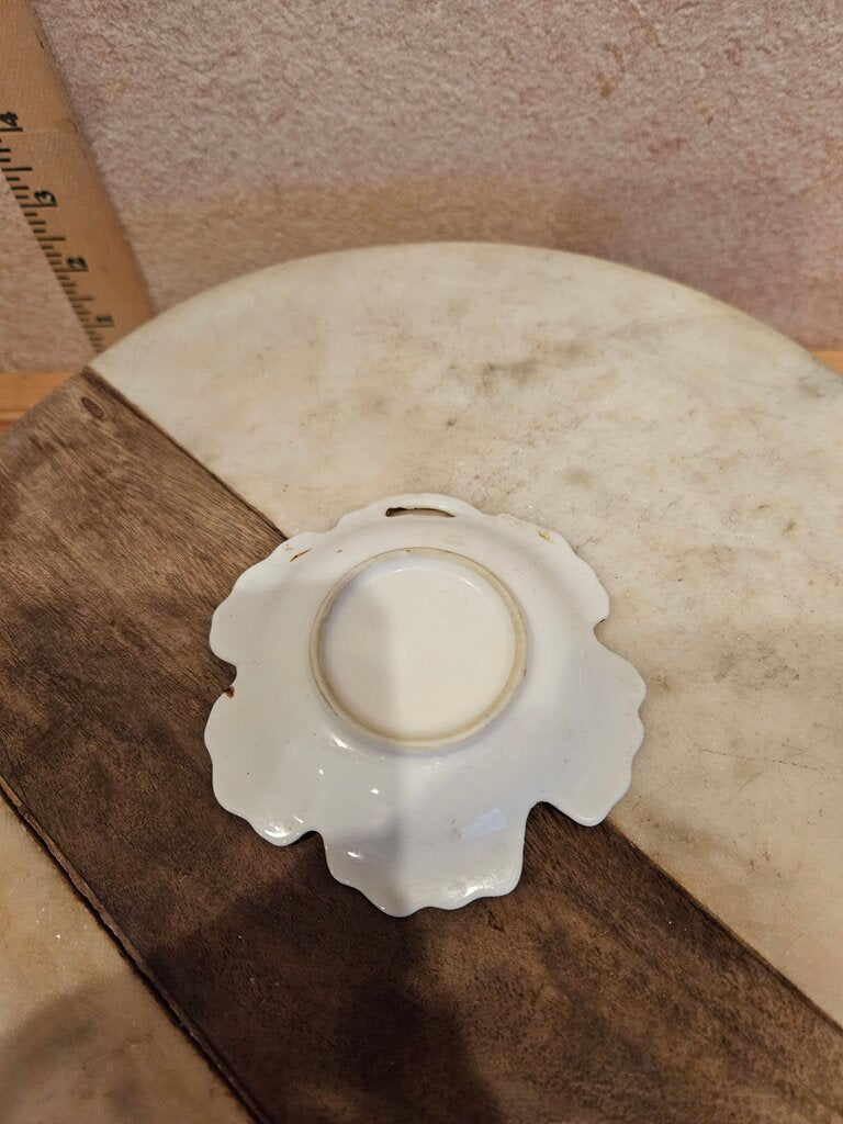 Vintage White Porcelain Leaf-Shaped nut / candy serving Bowl display w Gilded Brushed Gold Ruffled Rim Accent Flower Shaped Trinket Dish