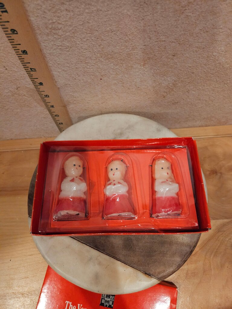 NIB The Vermont Country Store 3" Mini Caroler Christmas Candle Gurley Style Farmhouse Holiday Decor