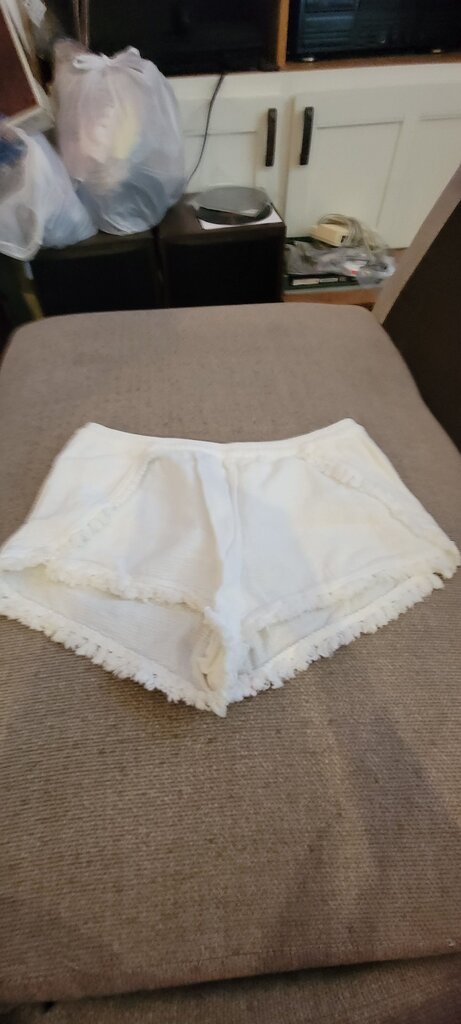 Indigo Rein White Frayed Hem Shorts