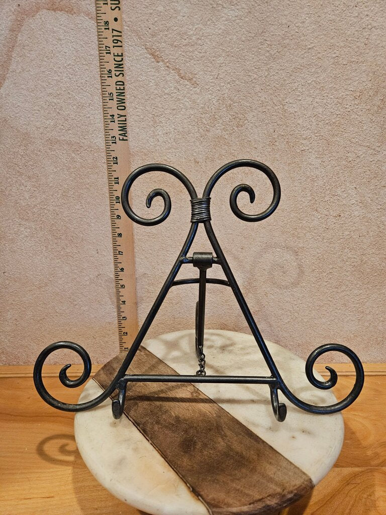 Vintage Curled Black Metal Desktop Picture Easel / Book Easel / Art Painting or Print Display Easel