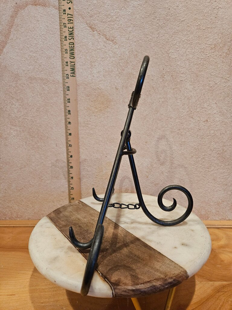 Vintage Curled Black Metal Desktop Picture Easel / Book Easel / Art Painting or Print Display Easel