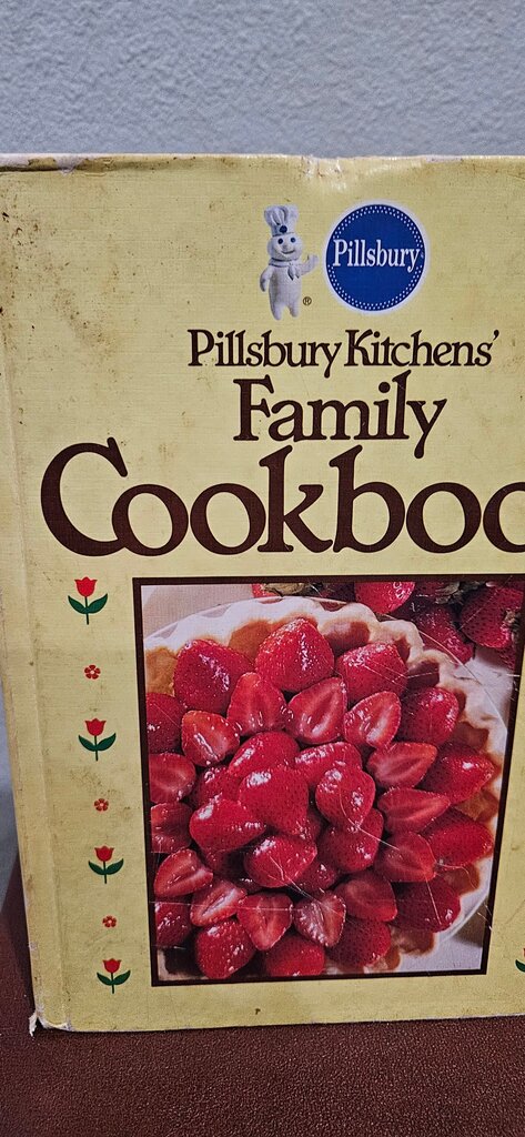 1st Pillsbury Kitchens' Family Cookbook