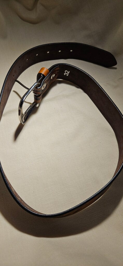 Stylish Leather Belt with Decorative Buckle